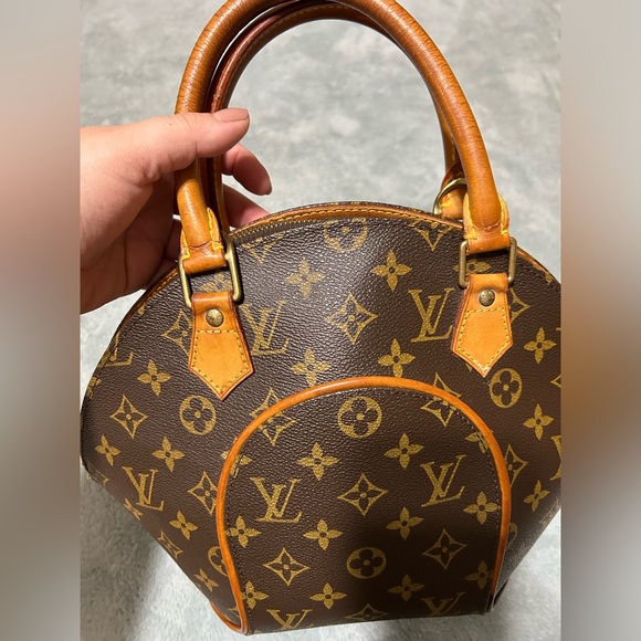 LV Ellipse MM 💕🤎 - Picture 3 of 15
